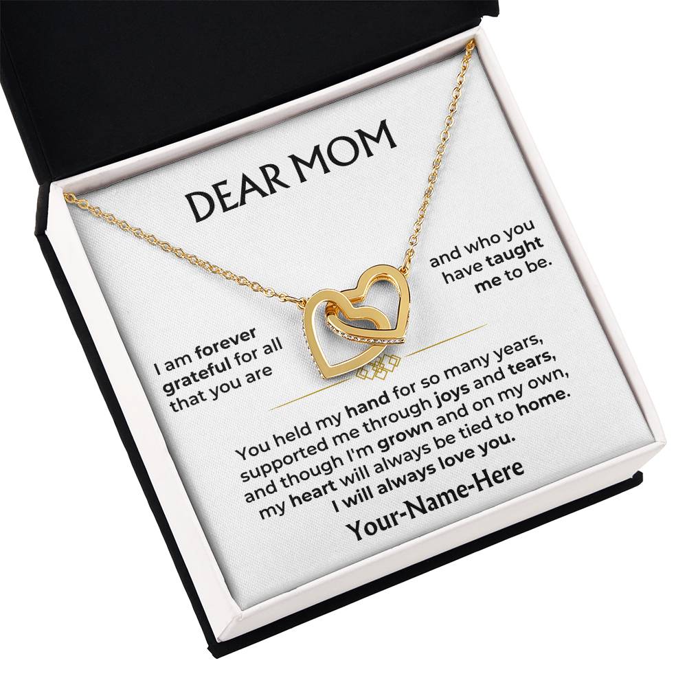 Interlocked hearts pendant close up